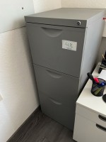 5418.48 =&gt; 2 Hängeregistraturschränke, 3-zugig, diverse Ausführungen