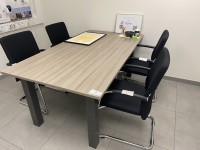 5463.9 =&gt; 1 Tisch mit 4 Stühlen