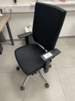 5463.15 =&gt; 1 Drehstuhl mit Armlehnen