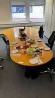 5507.16 =&gt; 1 Konferenztisch, ca. 3,5 m