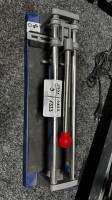 5471.9 =&gt; 1 Fliesenschneider Wisent, 300 mm