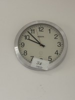 5449.38 =&gt; 1 Wanduhr