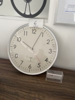 5524.6 ==&gt;. 1 Funkwanduhr