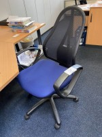 5524.31        ==&gt;.   1 Drehstuhl mit Armlehnen