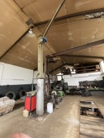 5413.41 =&gt; 1 Säulenschwenkkran, ca. 3 m Ausladung mit Elektrokettenzug, Tragkraft 250 kg