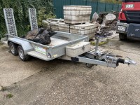 5413.170 =&gt; 1 PKW-Tandemachsanhänger Saris C3000 Plattform mit Auffahrrampen,