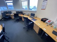 5524.86        ==&gt;.   4 Schreibtische mit Aktenrollcontainer