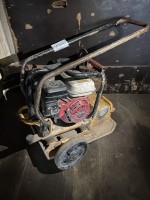 5510.174 =&gt; 1 Benzin-Vibrationsplatte Wacker