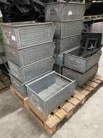 5555.25 => 1 Pos. Lagerk&auml;sten, verzinkt, ca. 40 St&uuml;ck, diverse Gr&ouml;&szlig;en mit Inhalt (Metall u. Kunststoff)