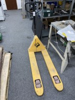 4932.1470 => 1 Gabelhubwagen