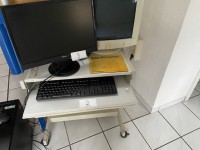 5574.2     =>   1 Computertisch, fahrbar