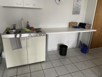 5574.13     =>   1 Pantryk&uuml;che mit Arbeitsplatte und Wandh&auml;ngeschrank