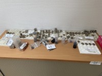 5574.40     =>   1 Pos. Ziehsteine, diverse Durchmesser, ca. 180 St&uuml;ck