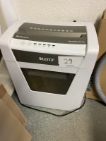 5571.29 => 1 Aktenvernichter Leitz