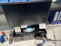 5612.11 =>. 1 Dockingstation HP mit Widescreen-TFT-Monitor Philips