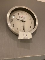 5612.31 =>. 1 Wanduhr