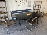 5585.1 => 1 Tisch mit 3 St&uuml;hlen und Sitzbank