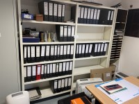 5571.27 => 1 Pos. Fachbodenregale, ca. 3 lfm. (Stecksystem)