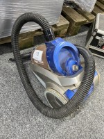 1560 => 1 Staubsauger Turbotronic