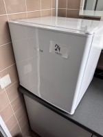 5601.24 => 1 Mini-K&uuml;hlschrank Amica
