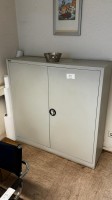 5569.14 => 1 Metallaktenschrank Delta V, niedrig