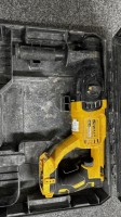 4932.1631 => 1 Akku-Bohr- und Stemmhammer DeWalt DCH133