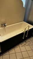 5618.295 => 1 Badezimmergarnitur, bestehend aus: