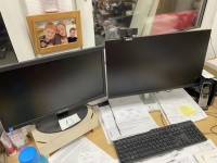 5621.13 => 1 Mini-PC mit 2 Widescreen-TFT-Monitoren