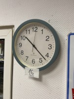 5621.16 => 1 Funkwanduhr