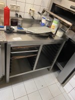 5670.37 => 1 Edelstahlarbeitstisch