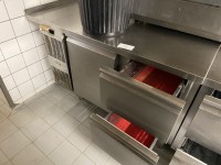 5670.40 => 1 K&uuml;hltisch Alpeninox mit 2 K&uuml;hlschubladen