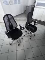5589.4 => 2 Drehst&uuml;hle mit Armlehnen