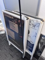 2 рекламных складных стенда