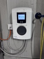 1 Wallbox, bouwjaar 12/2019 met stopcontact