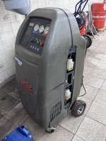 1 station de climatisation Robinair AC490 Pro, année 2007, réfrigérant R134e (boîtier et pneus défectueux)