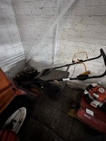 1 Benzinrasenmäher MC Gulloch, 53 cm mit Benzinmotor Honda und Auffangsack