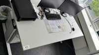 5590.14 => 1 Schreibtisch mit 2 Aktenrollcontainern - Abholung nach Freigabe &minus;