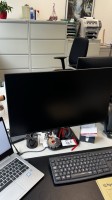 1 台飞利浦宽屏 TFT 显示器,27 英寸 - 批准后自取