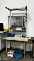 5590.590 => 3 Arbeitstische mit Beleuchtung und insgesamt 1 Lupenleuchte