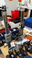 1 lote de instrumentos de medición y accesorios como prismas magnéticos,