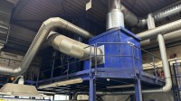 1 台焊接烟尘净化装置 Valco Fplax 165,2002 年制造,含工业冷却装置 Rehsler、水处理装置、控制装置 Siemens Logo ITDE、控制装置 T u. B BMG、平台