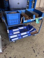 3 cărucioare de transport, cu două niveluri