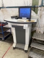 1 ordinateur de mesure Mitutoyo M-Box 2/2 MUX avec armoire mobile, moniteur, PC HP (sans disque dur) et 9 comparateurs numériques - Enlèvement après autorisation