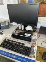 1 PC HP (uten harddisk) med widescreen-TFT-skjerm HP - henting etter godkjenning