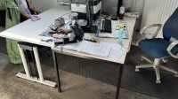 1 позиція: предмети обстановки, що складаються зі стелажа,