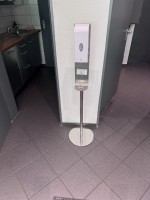 5646.2 => 1 Handhygienespender mit Standfu&szlig;
