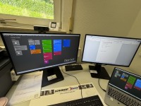 5646.9 => 2 Widescreen-TFT-Monitore
