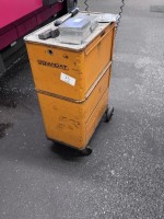 1 wózek warsztatowy Dowidat z zawartością