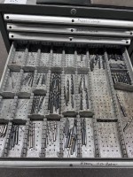 1 Werkzeugschubladenschrank, 10-zugig mit Inhalt (Eine Lade fehlt)