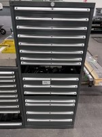 1 armoire à tiroirs pour outils, 16 tiroirs avec contenu (un tiroir manquant)